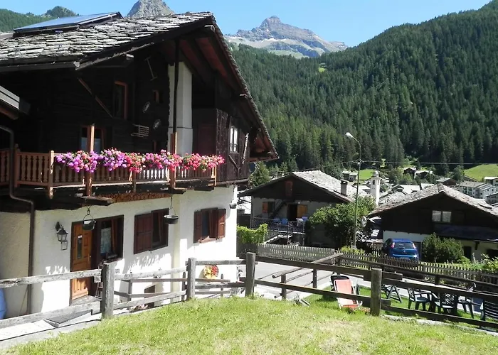 Le Vieux Rascard Chambres D'Hotes